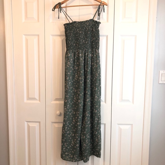 NWOT Francesca’s Green Floral Jumpsuit - Picture 7 of 7